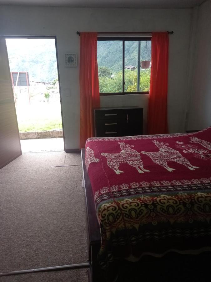 Montano Camping & Hostel バーニョス エクステリア 写真