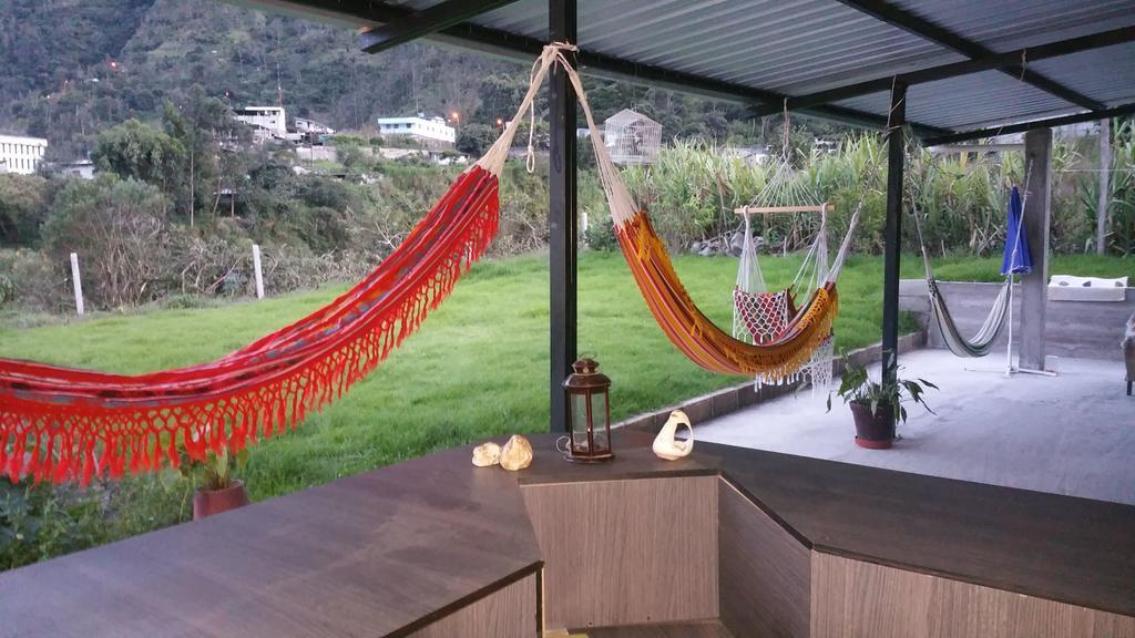 Montano Camping & Hostel バーニョス エクステリア 写真