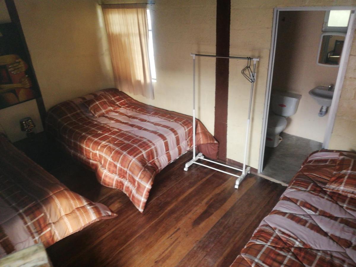 Montano Camping & Hostel バーニョス エクステリア 写真
